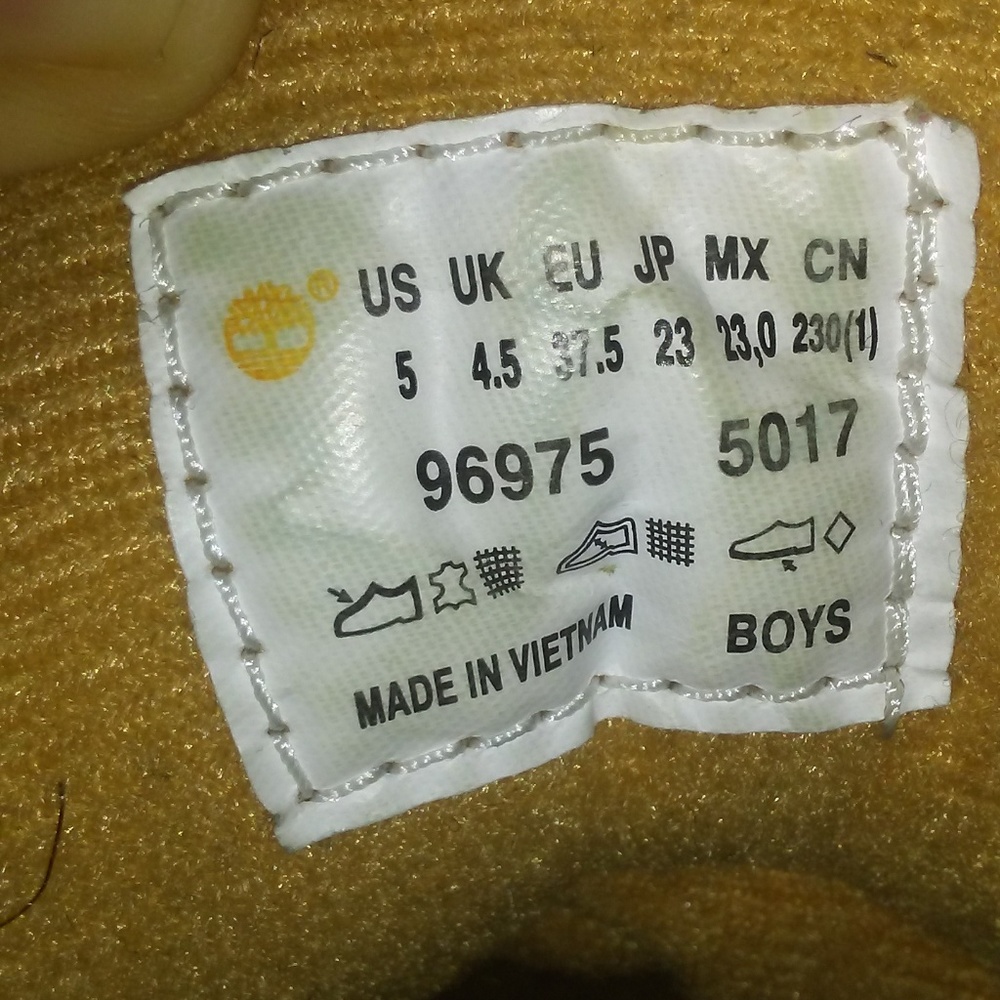 SOLD Timberland Suede boots wheat size 5 boys - Picture 5 of 5
